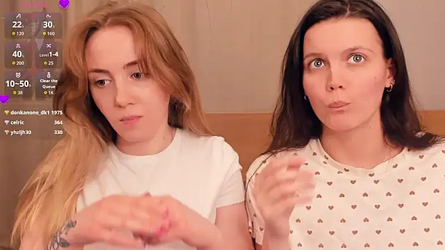 LelahLat webcam show