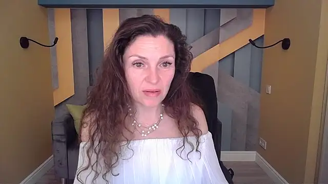 EllaLong 即時 XXX 聊天