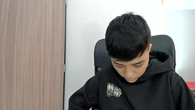 ariloe_quintero 라이브 XXX 채팅