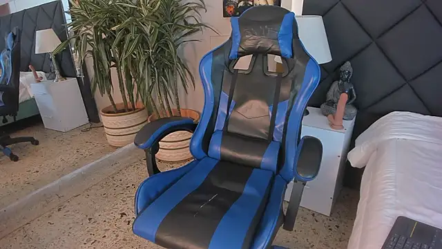 Онлайн чат XXX kai_storn