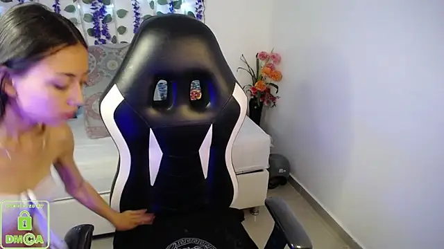 NathaliaSweet_11's Live XXX Chat