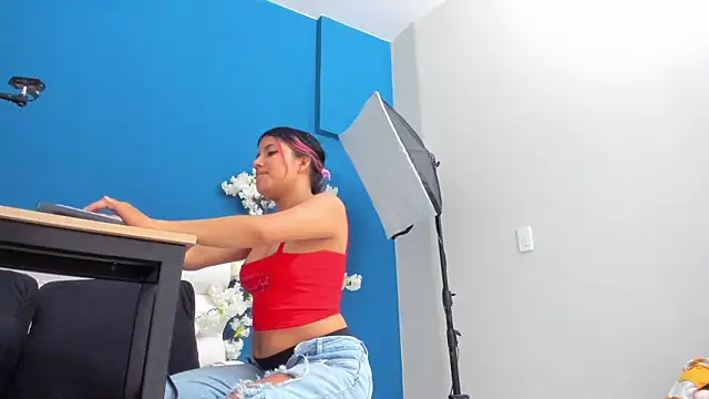 letty_straus' Live XXX Chat