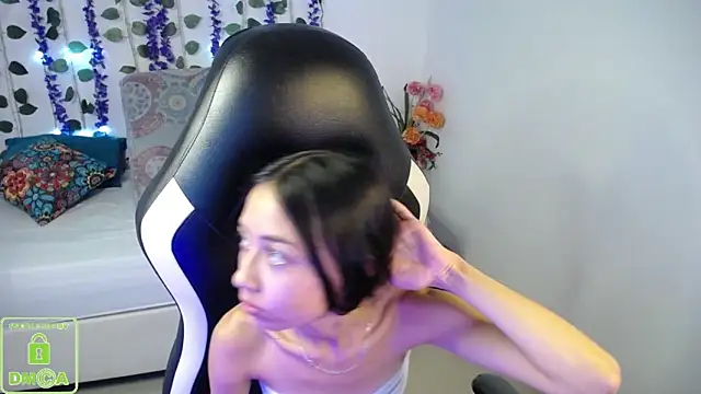 NathaliaSweet_11's Live XXX Chat