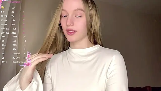 Viktoria_Vibes: онлайн-секс-чат