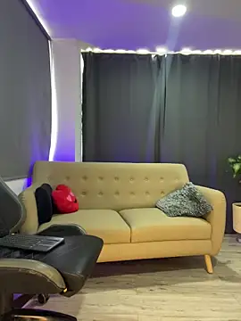 Liam_V 网络视讯表演