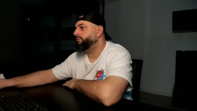 Chat XXX en directo de DravenPeak