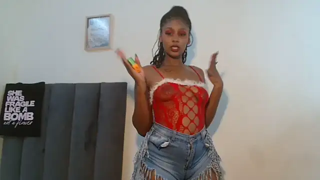 Moreish-06's Live XXX Chat