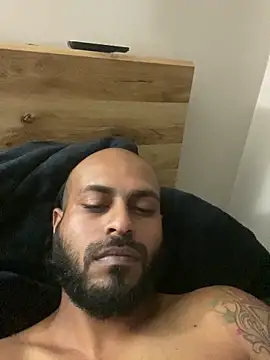 islandvybee55's Live XXX Chat