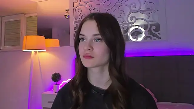 LuisaClover's Live XXX Chat