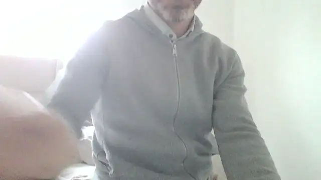 alcatraz009 Live XXX-chat