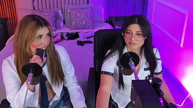 GabrielakassiのライブXXXチャット