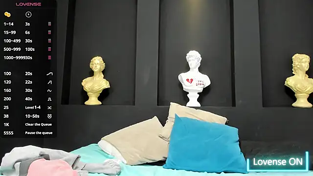 BellaSky1's Live XXX Chat