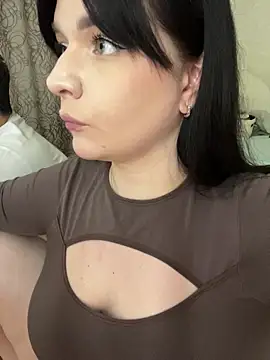 Poly_Nick's Live XXX Chat