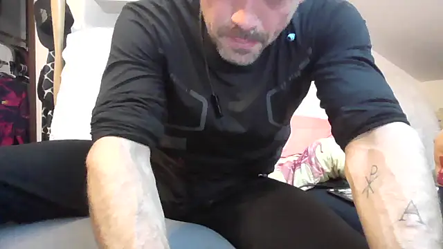 Chatroom XXX en direct de Cambitchboy