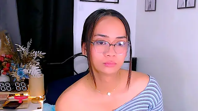 XXX chat uživo modela Zialustts