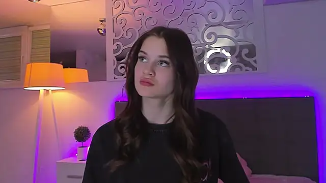 LuisaClover's Live XXX Chat