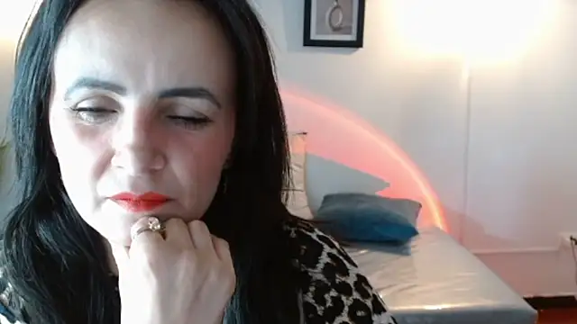 Czat XXX na żywo – Juliana__lx