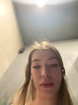Mia_Star69n Webbikameraesitys
