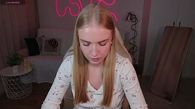 دردشة TessaGrays الجنسية المباشرة