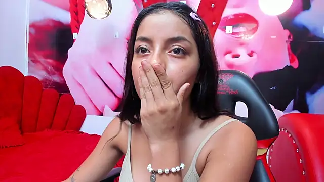 XXX chat uživo modela sofi_cute88