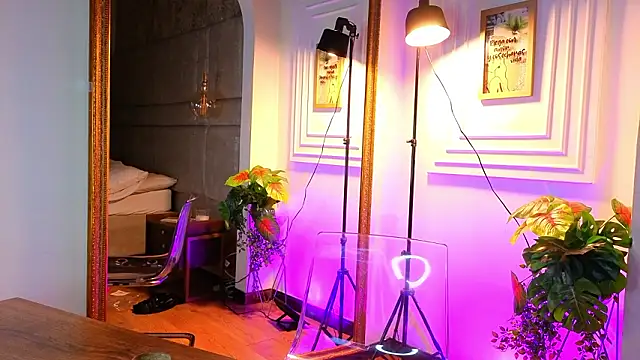 AlessiaLondon: онлайн-секс-чат