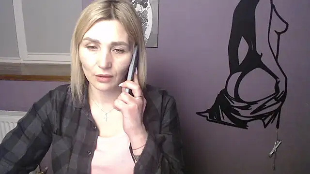 _sexy_lady Adlı Modelin Canlı XXX Sohbeti