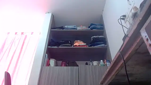 nicolle_milf1978 Adlı Modelin Canlı XXX Sohbeti