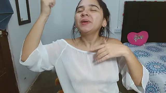 Thalian: онлайн-секс-чат