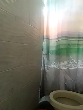 IIv0ryN0IIReX-XX Adlı Modelin Canlı XXX Sohbeti