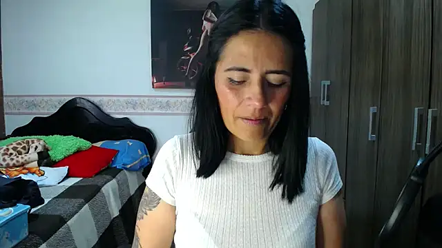 sharoon_cheerry Adlı Modelin Canlı XXX Sohbeti