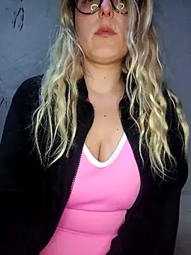 dolcehelena993 Live XXX-chat