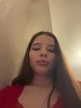 Immy_Megan Adlı Modelin Canlı XXX Sohbeti