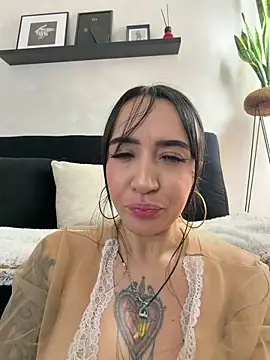 Czat XXX na żywo – EmmyEvans1