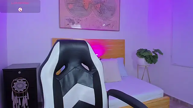 kitty_sweeety_'s Live XXX Chat