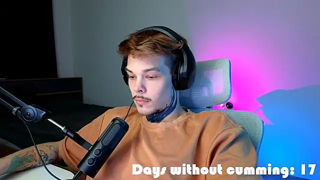 Вебкам-шоу DENIS_HERE