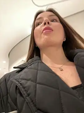 Chat +18 de KrisMagnoly ao vivo