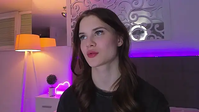 Chat +18 de LuisaClover ao vivo