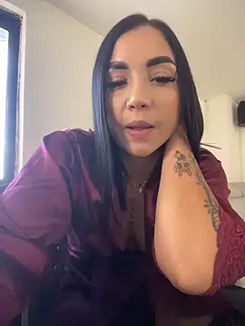 Chat +18 de Farah_Stone ao vivo