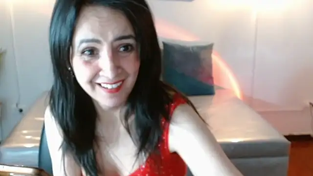 Chat +18 de Juliana__lx ao vivo