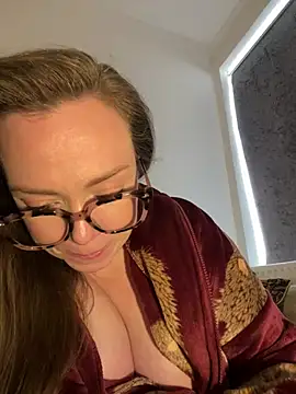 FemDom_RubyKnightXXOn Webbikameraesitys