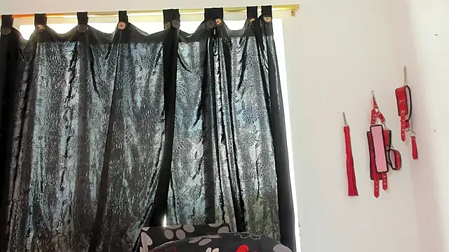 Chat +18 de QUEEN_MANDY_BBW ao vivo