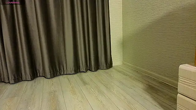 MissPompadure 即時 XXX 聊天