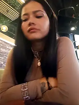 scarlet-kennedy98's Live XXX Chat