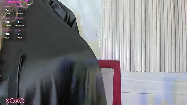 BriannaChelsea 即時 XXX 聊天