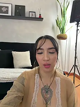 EmmyEvans1 即時 XXX 聊天