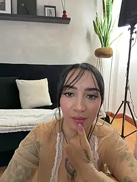 EmmyEvans1 라이브 XXX 채팅