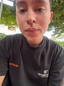 the_little_cody live XXX chat