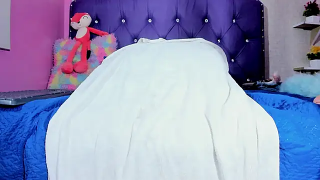 Chatroom XXX en direct de Mara_Summerr