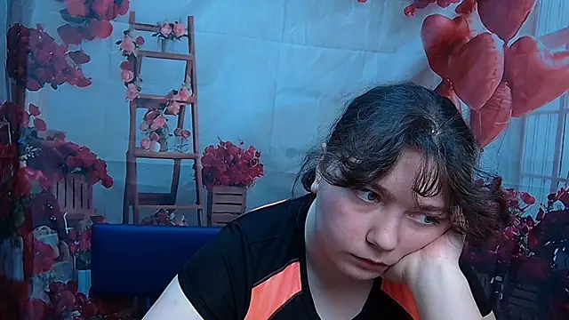 NeonilaLisova Chat XXX live