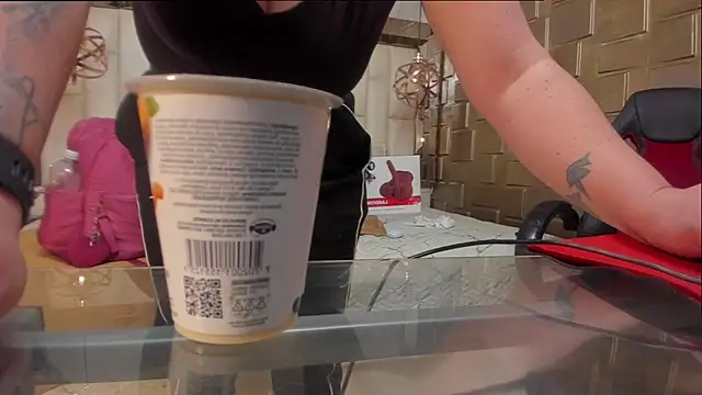 Nara_belen élő XXX-chatje